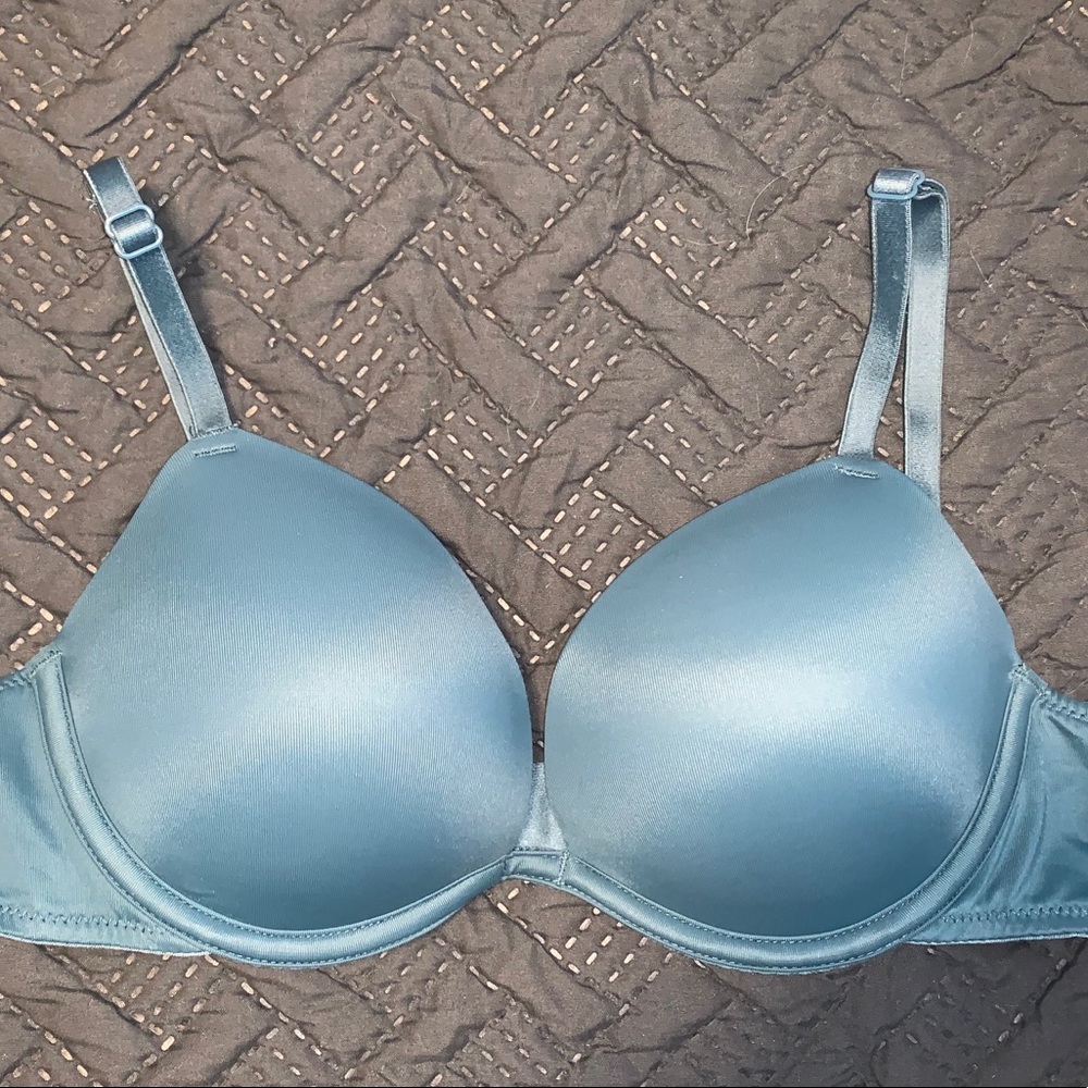 PINK wear everywhere Super push-up bra 34A